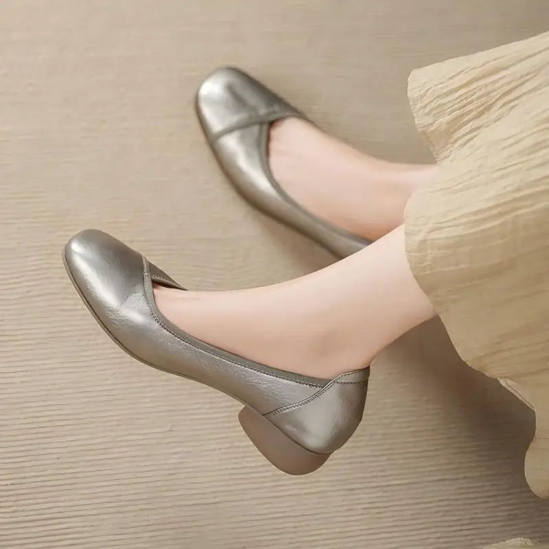 The Elise Low-Heel Pump