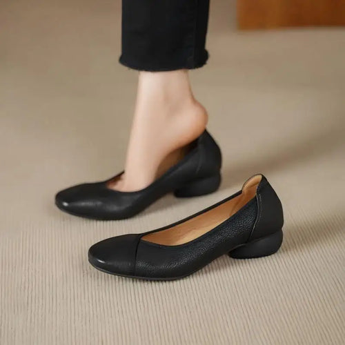 The Elise Low-Heel Pump
